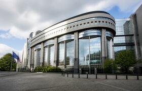 Более 108 млрд рублей на соцсферу: Саратов утве...